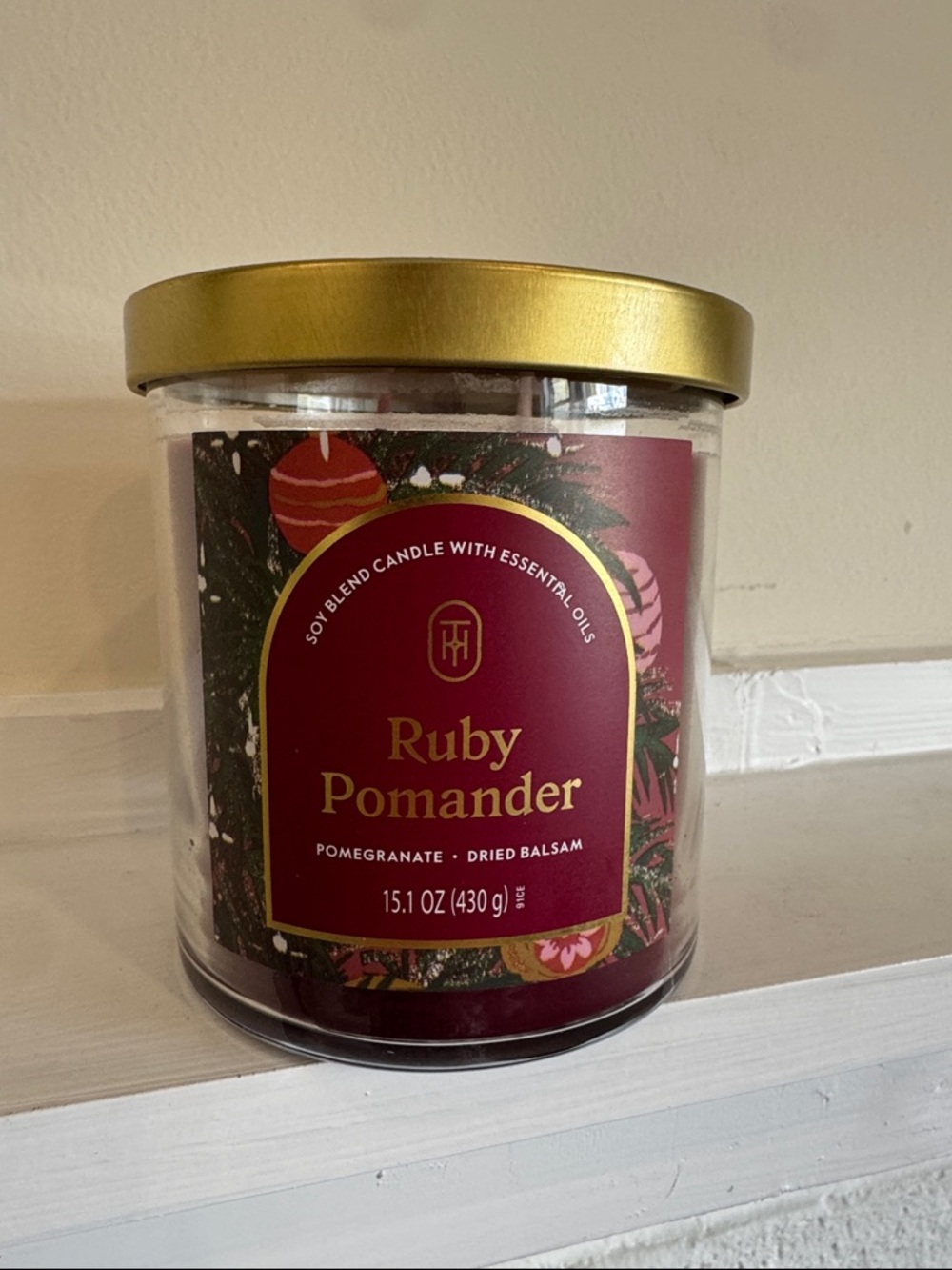 Ruby Pomander candle - "Pomegranate & Dried Balsam" scent